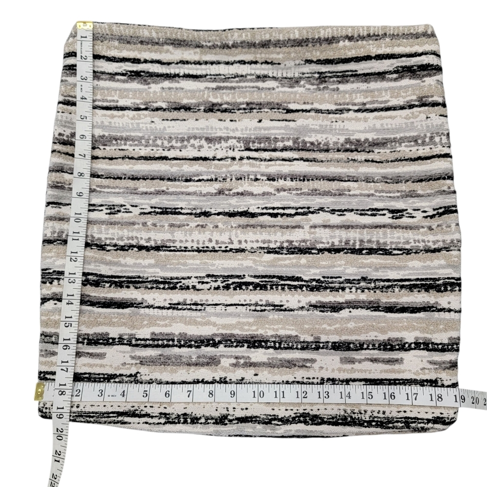 Modern Textured Striped Throw Pillow Covers Set of 2 Black Gray Cream 19”x19” - Picture 13 of 16